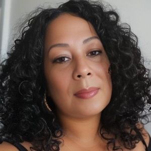 Meet your Posher, Toni